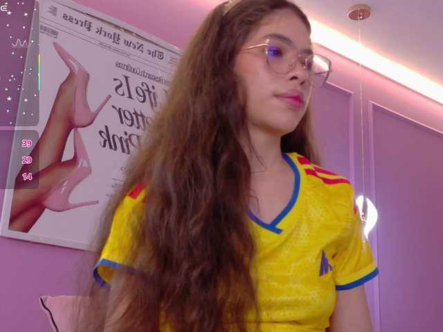 LeiaStone live cam on BongaCams