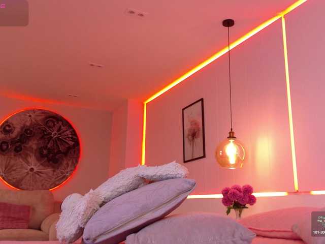 LeiaStone live cam on BongaCams
