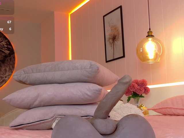 LeiaStone live cam on BongaCams