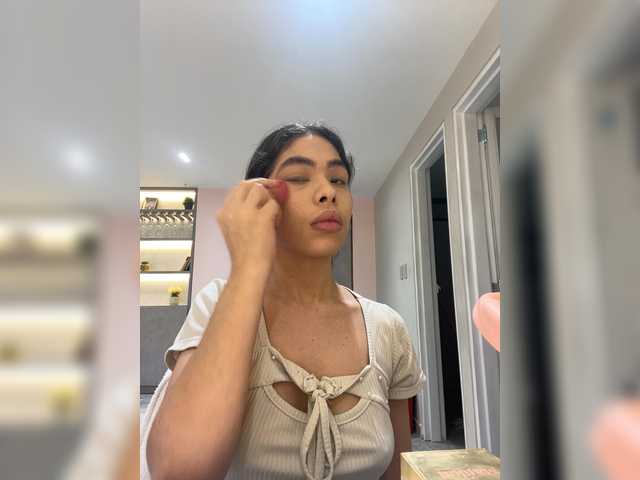 LeiaStone live cam on BongaCams