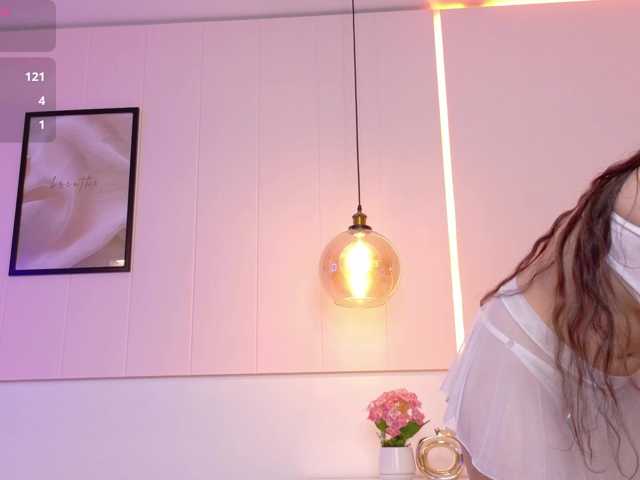 LeiaStone live cam on BongaCams