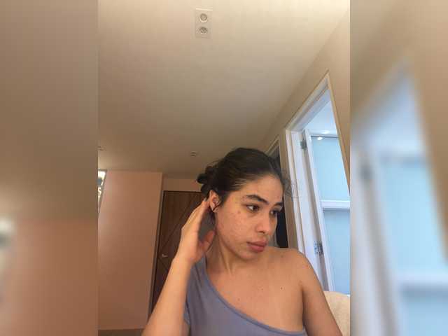 LeiaStone live cam on BongaCams
