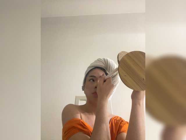 LeiaStone live cam on BongaCams