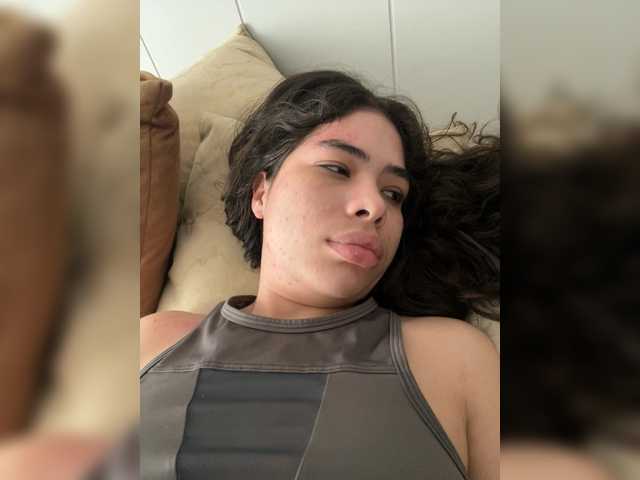 LeiaStone live cam on BongaCams