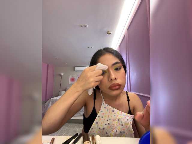 LeiaStone live cam on BongaCams