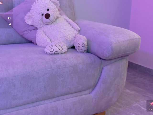 LeiaStone live cam on BongaCams