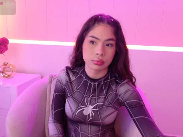 LeiaStone live cam on BongaCams