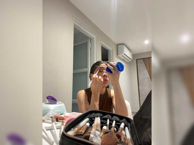 LeiaStone live cam on BongaCams