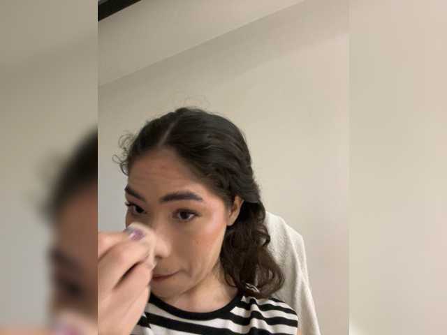 LeiaStone, live now on BongaCams