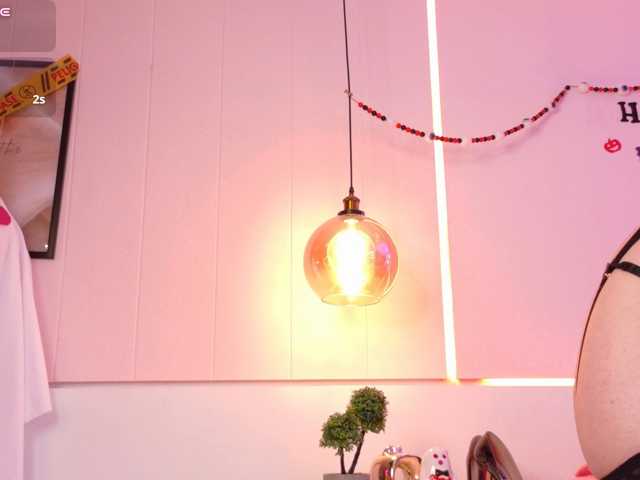 LeiaStone live cam on BongaCams