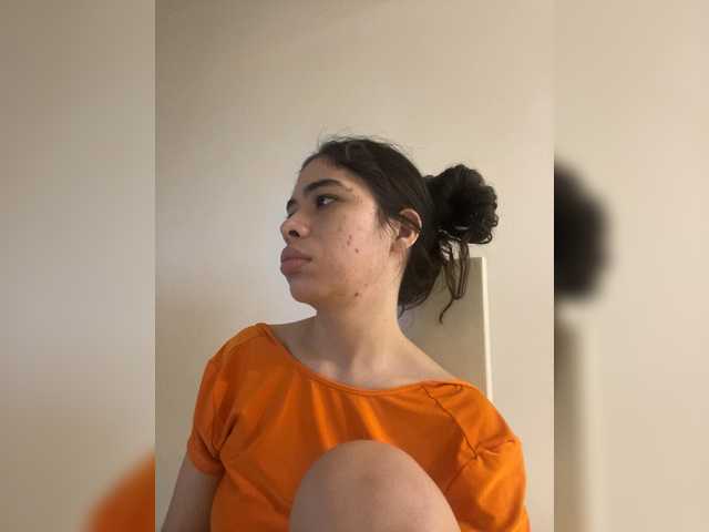 LeiaStone live cam on BongaCams