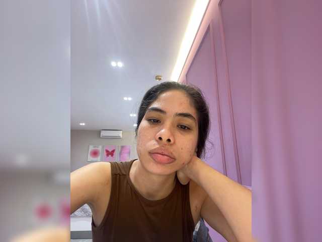 LeiaStone live cam on BongaCams