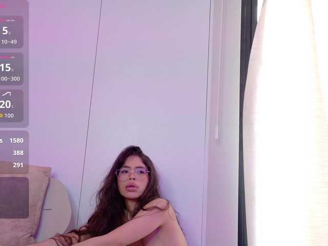 LeiaStone live cam on BongaCams