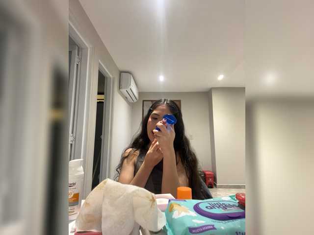 LeiaStone live cam on BongaCams
