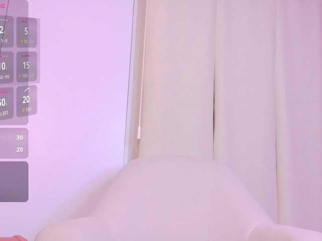 LeiaStone live cam on BongaCams
