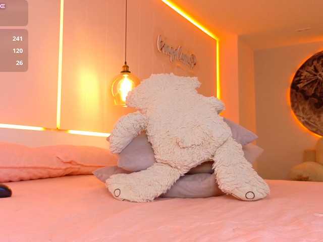 LeiaStone live cam on BongaCams