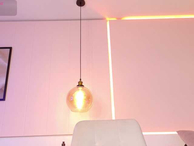 LeiaStone live cam on BongaCams
