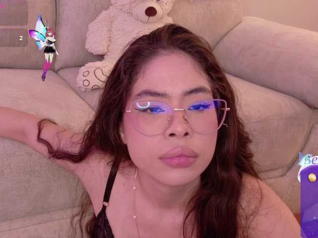LeiaStone live cam on BongaCams