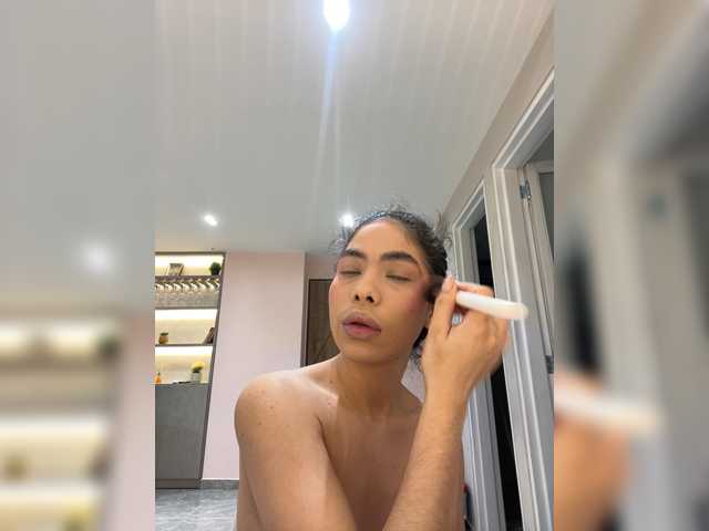 LeiaStone live cam on BongaCams