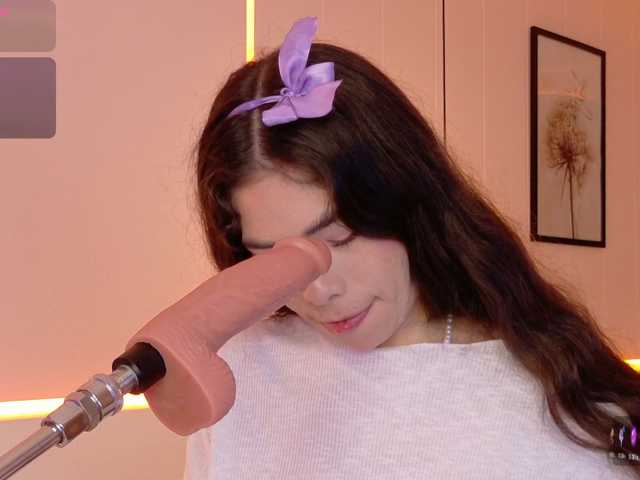 LeiaStone live cam on BongaCams
