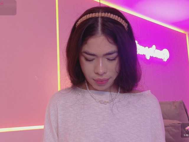 LeiaStone live cam on BongaCams