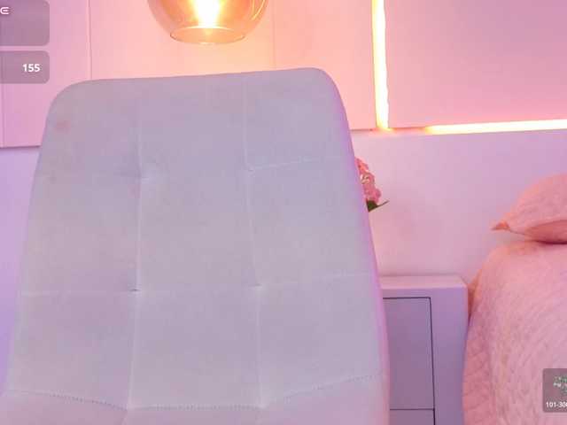 LeiaStone live cam on BongaCams