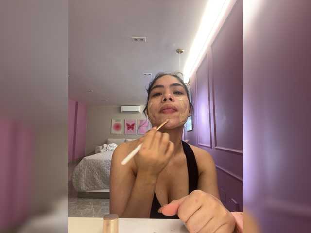 LeiaStone live cam on BongaCams