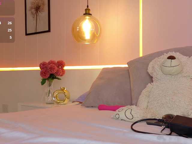 LeiaStone live cam on BongaCams