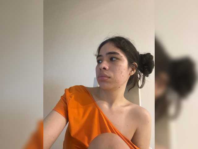 LeiaStone live cam on BongaCams