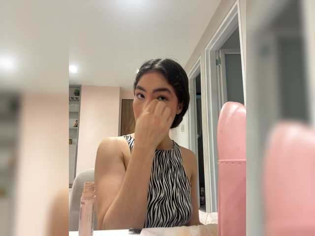 LeiaStone live cam on BongaCams