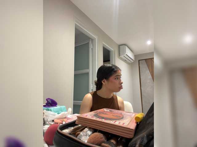 LeiaStone live cam on BongaCams