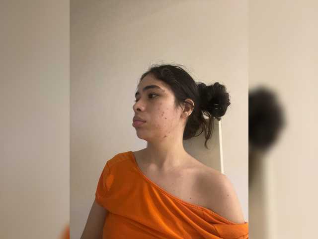LeiaStone live cam on BongaCams