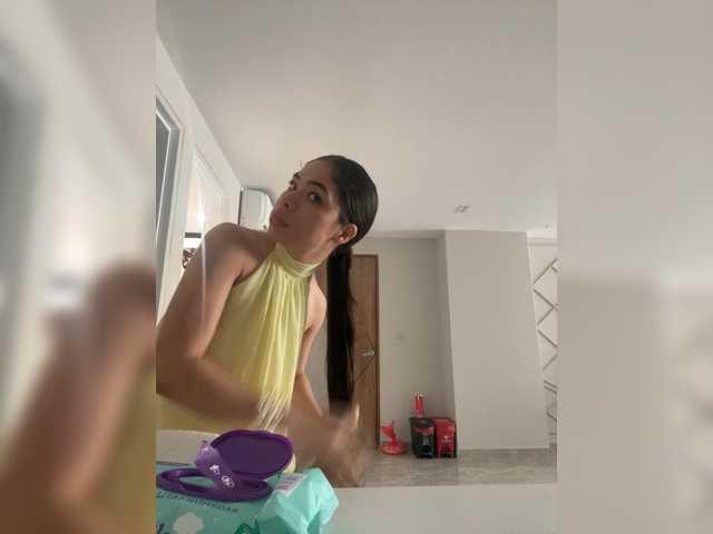 LeiaStone live cam on BongaCams