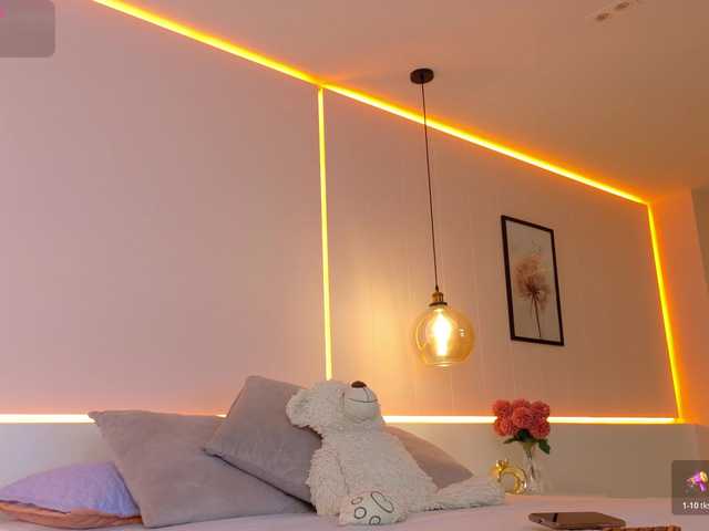 LeiaStone live cam on BongaCams