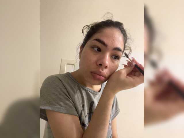 LeiaStone live cam on BongaCams