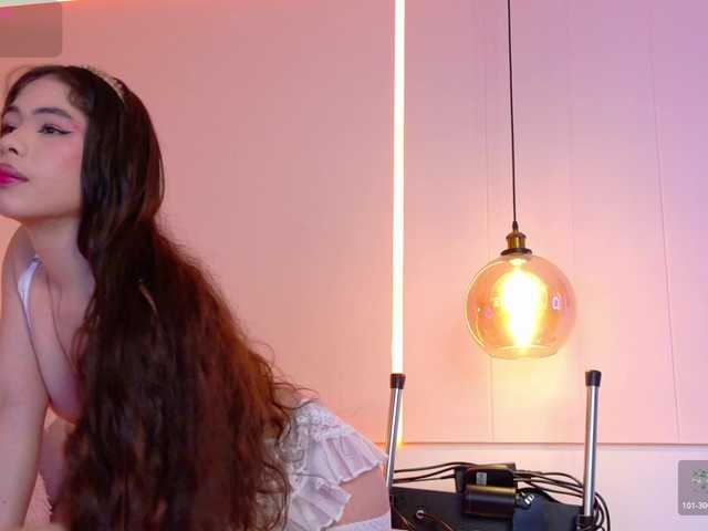 LeiaStone live cam on BongaCams