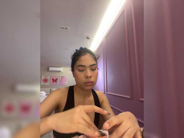 LeiaStone live cam on BongaCams