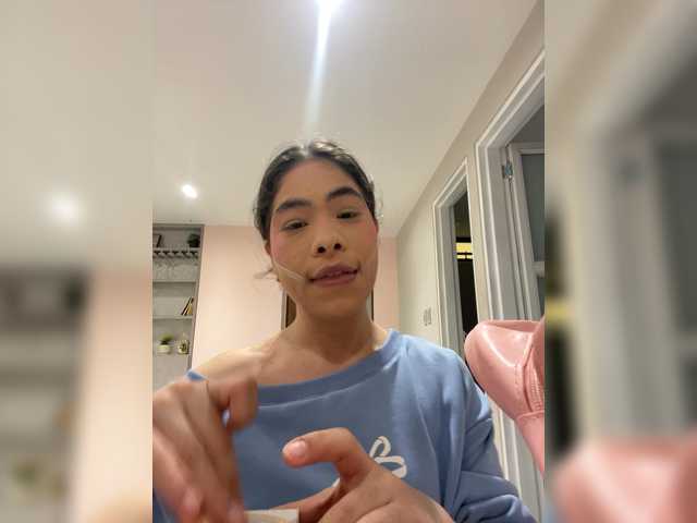LeiaStone live cam on BongaCams