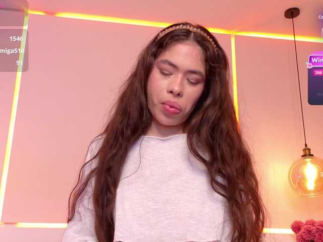 LeiaStone live webcam show