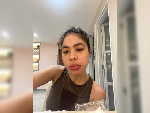 LeiaStone live webcam show