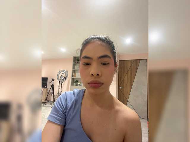 LeiaStone live cam on BongaCams