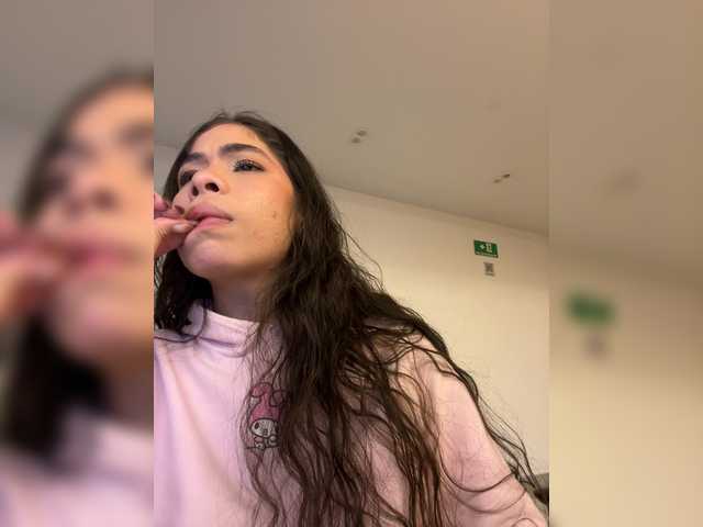 LeiaStone live cam on BongaCams