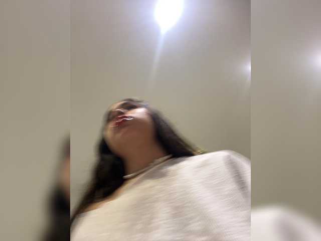 LeiaStone live cam on BongaCams