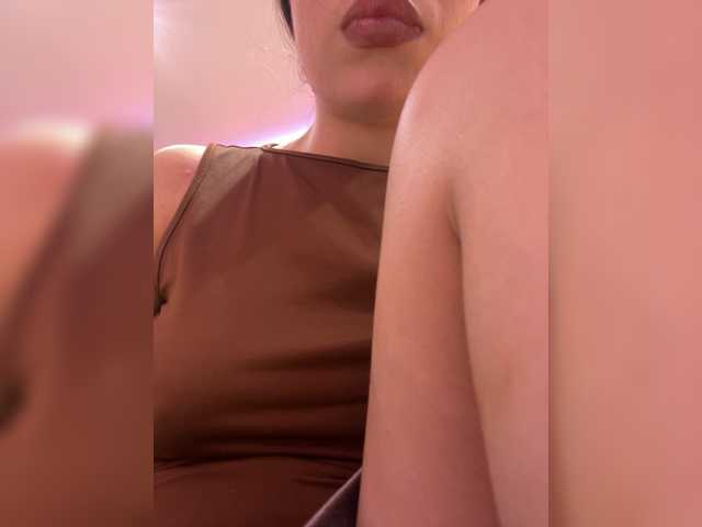 LeiaStone live cam on BongaCams
