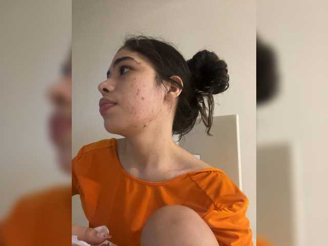 LeiaStone live cam on BongaCams