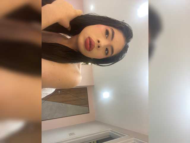LeiaStone live cam on BongaCams