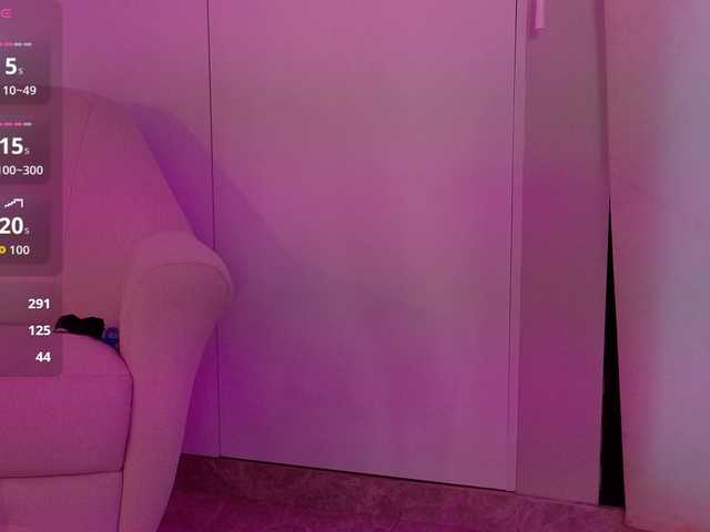 LeiaStone live cam on BongaCams