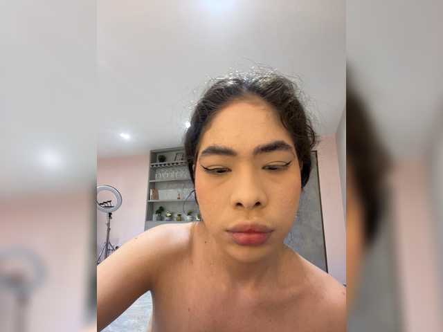 LeiaStone live cam on BongaCams