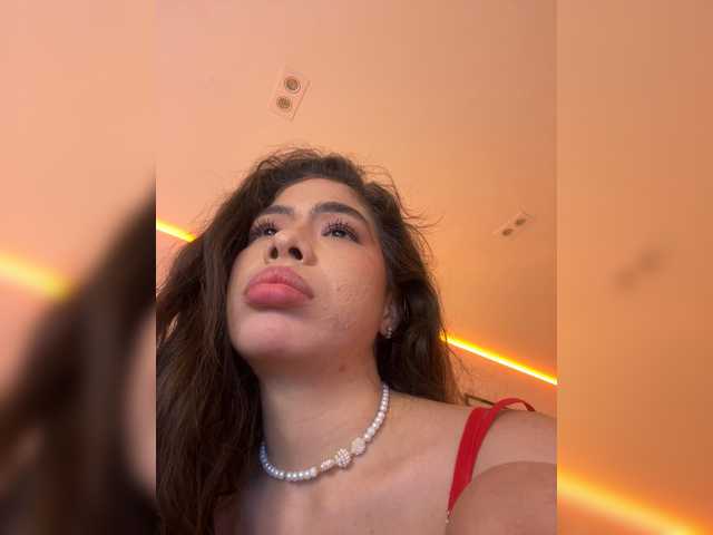 LeiaStone live cam on BongaCams