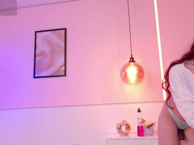 LeiaStone live cam on BongaCams